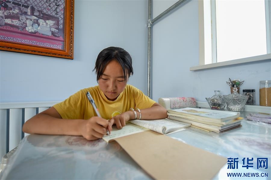 (特別的暑期生活·圖片故事)(9)草原女孩錫林花的暑期“歡樂時(shí)光”
