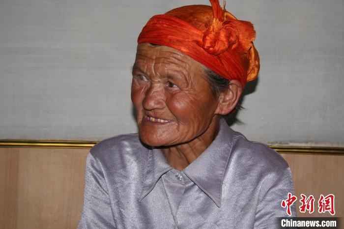 薩仁托婭拍攝的“草原母親”?！∷_仁托婭供圖