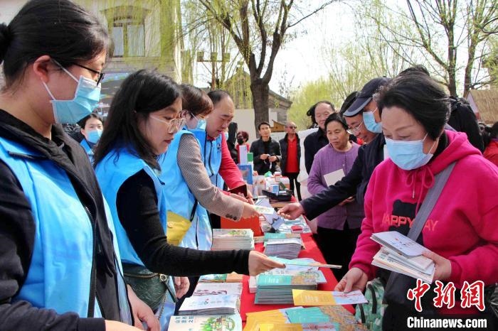 資料圖：山東省文旅廳組織文旅企業(yè)舉行文旅服務(wù)群眾相關(guān)活動?！≮w曉 攝