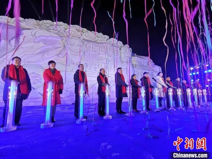 啟動(dòng)儀式現(xiàn)場(chǎng)?！≮w桂華 攝