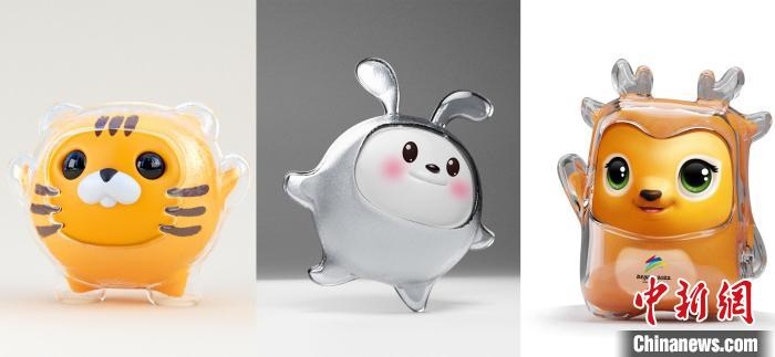 設(shè)計團隊曾嘗試在冰殼之下更換成老虎、兔子或麋鹿等形象。(資料圖) 劉平云供圖