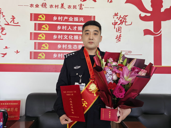 1744682716116986.png 01e87609dc7bf9a79d080c384c81fa53.png