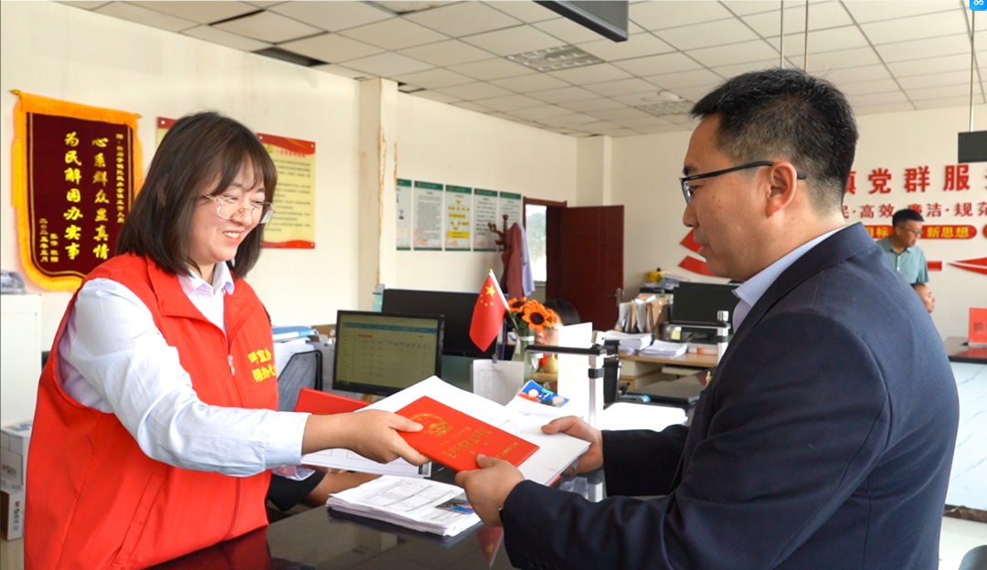 1748402392817345.png 640 (1).png