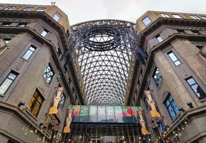 外灘中央廣場內(nèi)景。人民網(wǎng)記者 楊文全攝