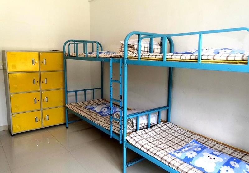 學(xué)生住宿午休的宿舍。人民網(wǎng)記者 孫博洋攝