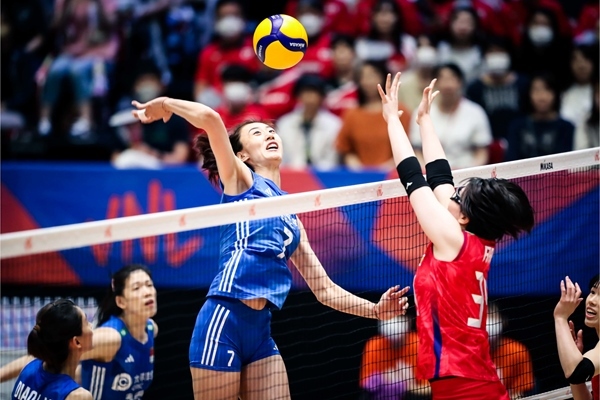 王媛媛扣球。圖片來(lái)源：國(guó)際排聯(lián)