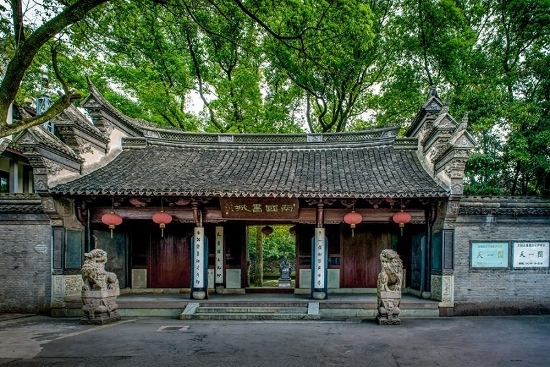 天一閣正門(mén)。 天一閣博物院供圖