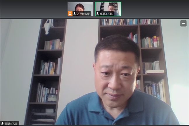 里斯本大學(xué)孔子學(xué)院中方院長(zhǎng)王錦程。 采訪截圖