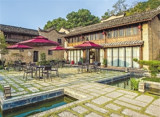 整治后的蓮都區(qū)下南山村催生眾多新業(yè)態(tài)。 當(dāng)?shù)毓﹫D