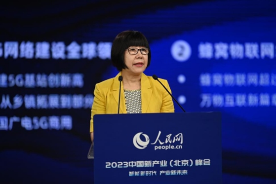 人民網(wǎng)監(jiān)事會主席唐維紅。人民網(wǎng)記者 于凱攝