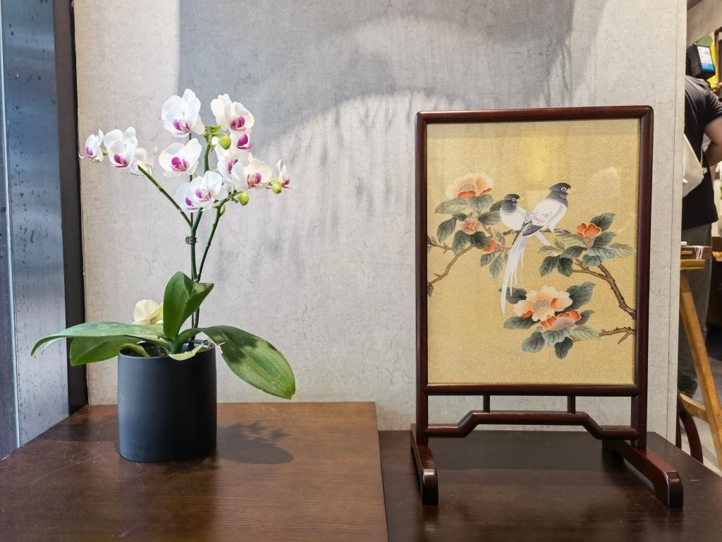 平江路上蘇繡工作室一角。新華社記者 楊依軍 攝