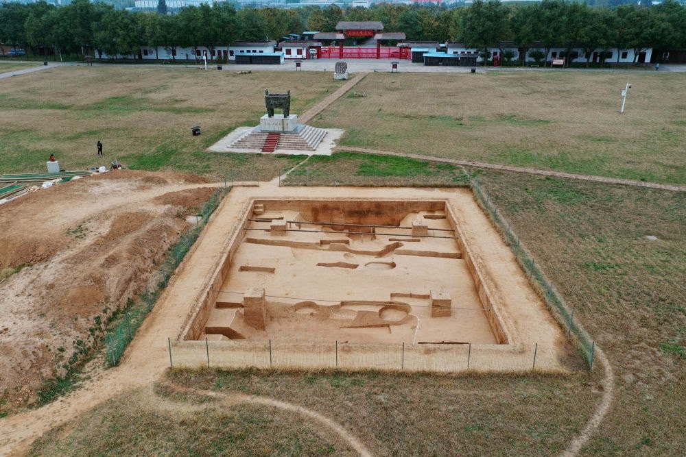 2022年河南安陽(yáng)市殷墟商王陵區(qū)第三地點(diǎn)發(fā)掘現(xiàn)場(chǎng)（資料照片）。新華社發(fā)