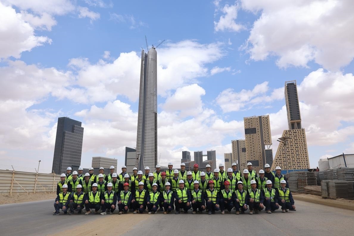 埃及新首都CBD標(biāo)志塔項(xiàng)目青年工程師團(tuán)隊(duì)。 受訪者供圖