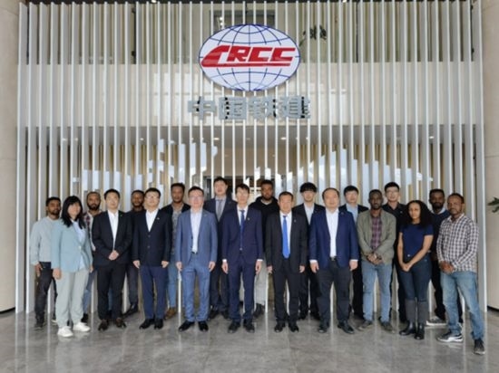 中國土木福州設計院埃塞分院團隊合影。受訪對象供圖