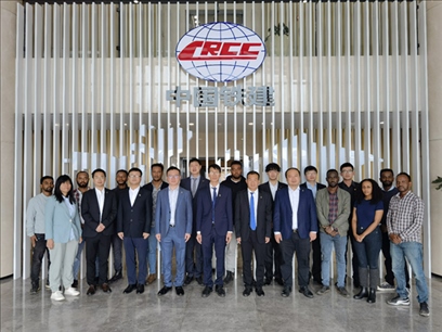 中國土木福州設(shè)計(jì)院埃塞分院團(tuán)隊(duì)合影。受訪對象供圖