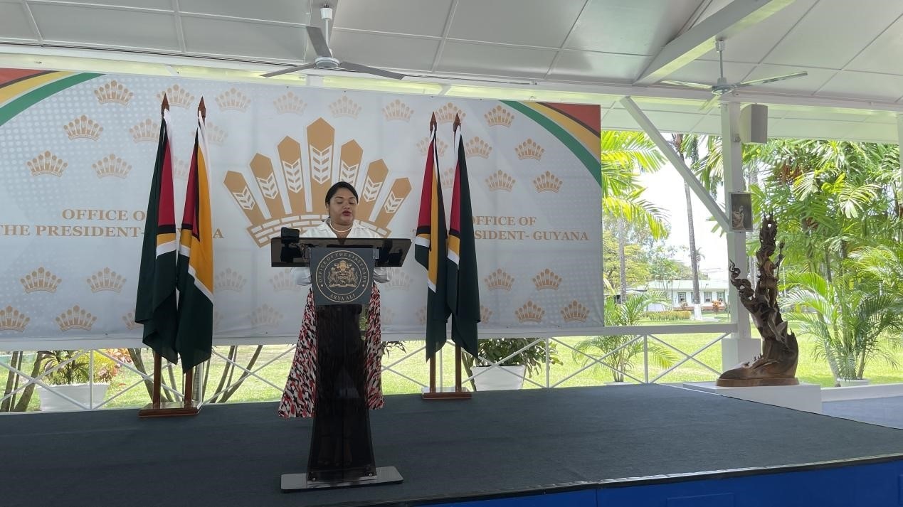 圭亞那第一夫人阿爾雅·阿里發(fā)表致辭。第18期援圭亞那醫(yī)療隊(duì)供圖