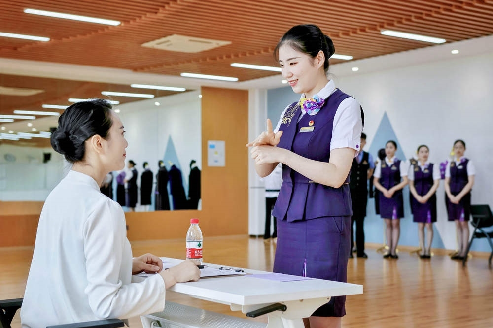 手語培訓與考核。