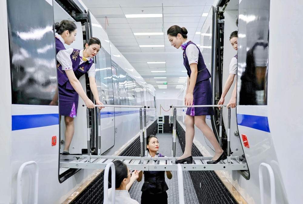 應急處置培訓。