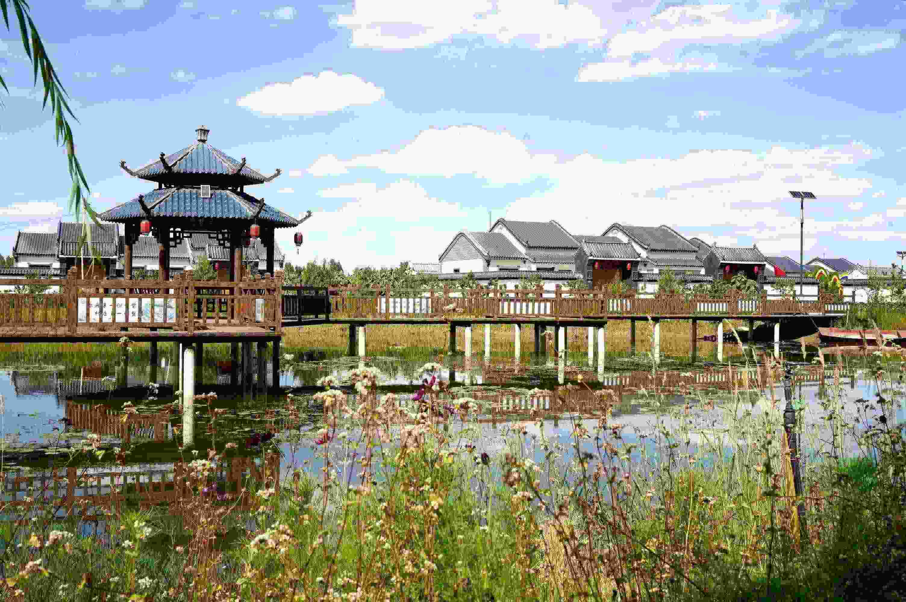 黃家堡村，筑夢新居。張文博攝