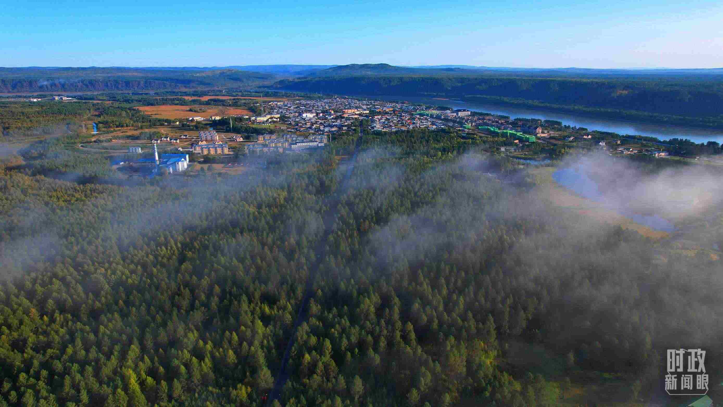 △薄霧籠罩的漠河林場。（總臺央視記者范凱拍攝）