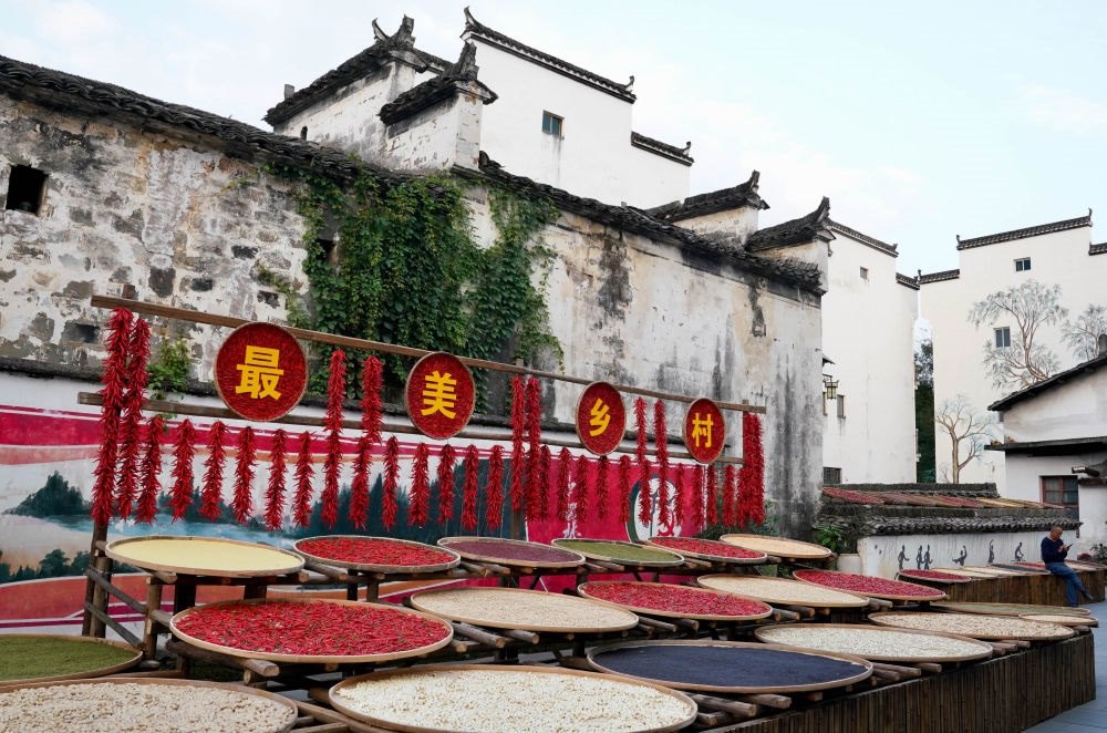 婺源縣王村石門自然村一角（2023年10月11日攝）。