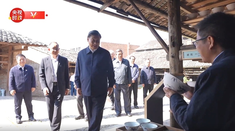 2023年10月11日，習近平在江西景德鎮(zhèn)考察。（視頻截圖）