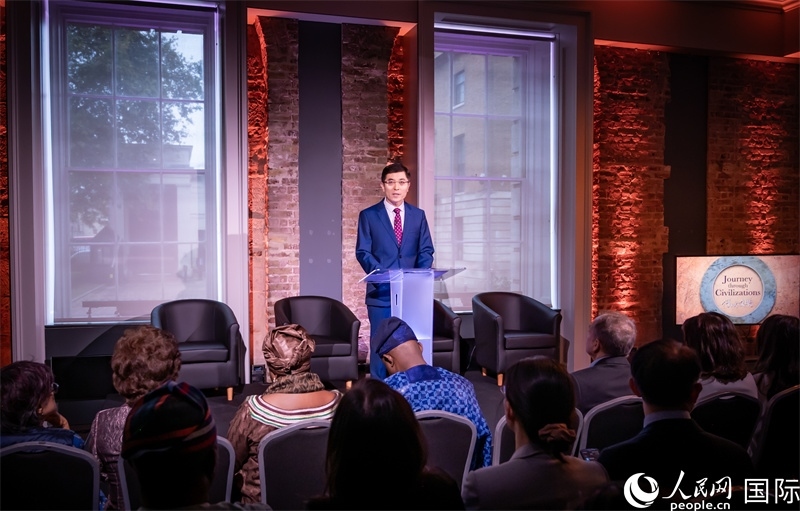 中國駐英國使館臨時(shí)代辦楊曉光致辭。人民網(wǎng) 郭錦標(biāo)攝