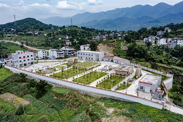 建成后的西沱鎮(zhèn)水廠。受訪者供圖