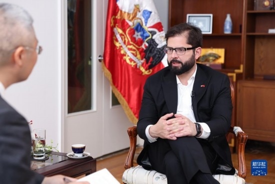 10月17日，智利總統(tǒng)博里奇在北京接受新華社記者專訪。新華社記者 呂帥 攝