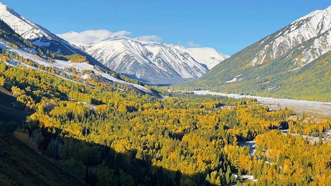 “新東方快車”沿途風(fēng)景。