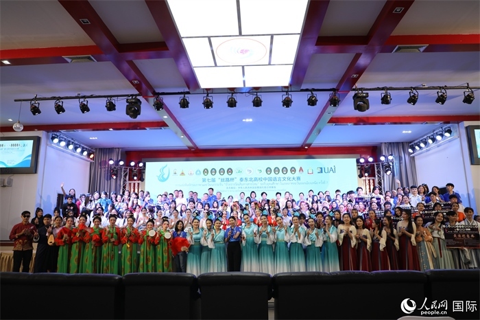 獲獎選手合影。人民網(wǎng)記者 孫廣勇攝