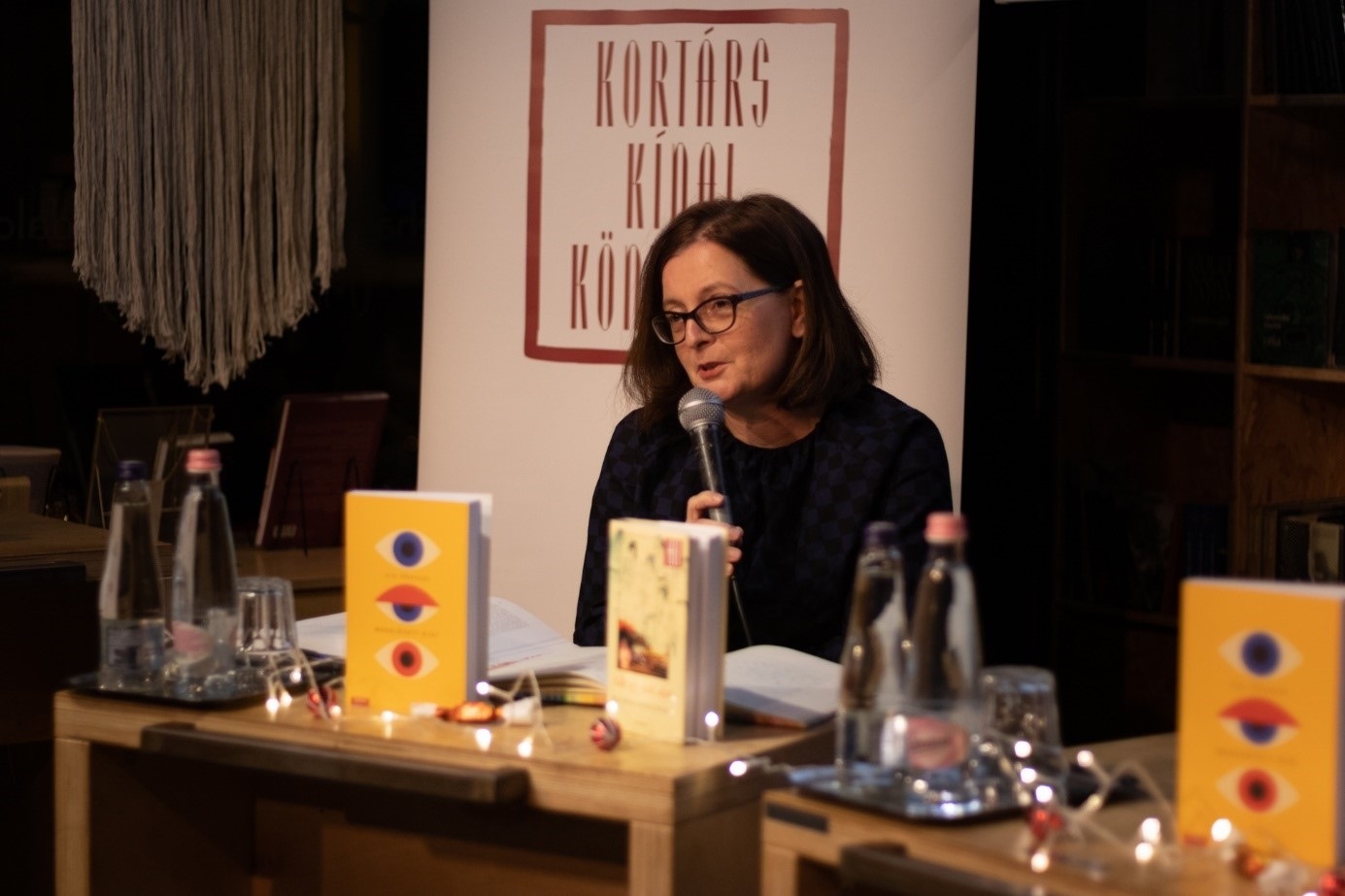 安奈特博士分享讀書體會。摩爾多瓦尼·巴爾納巴斯攝