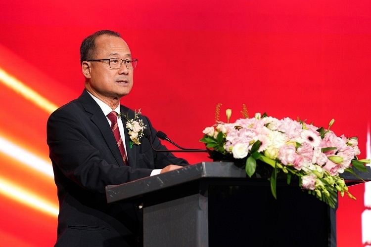 第十四屆全國政協(xié)常委、香港中華總商會會長蔡冠深致辭。阿聯(lián)酋中華工商總會供圖