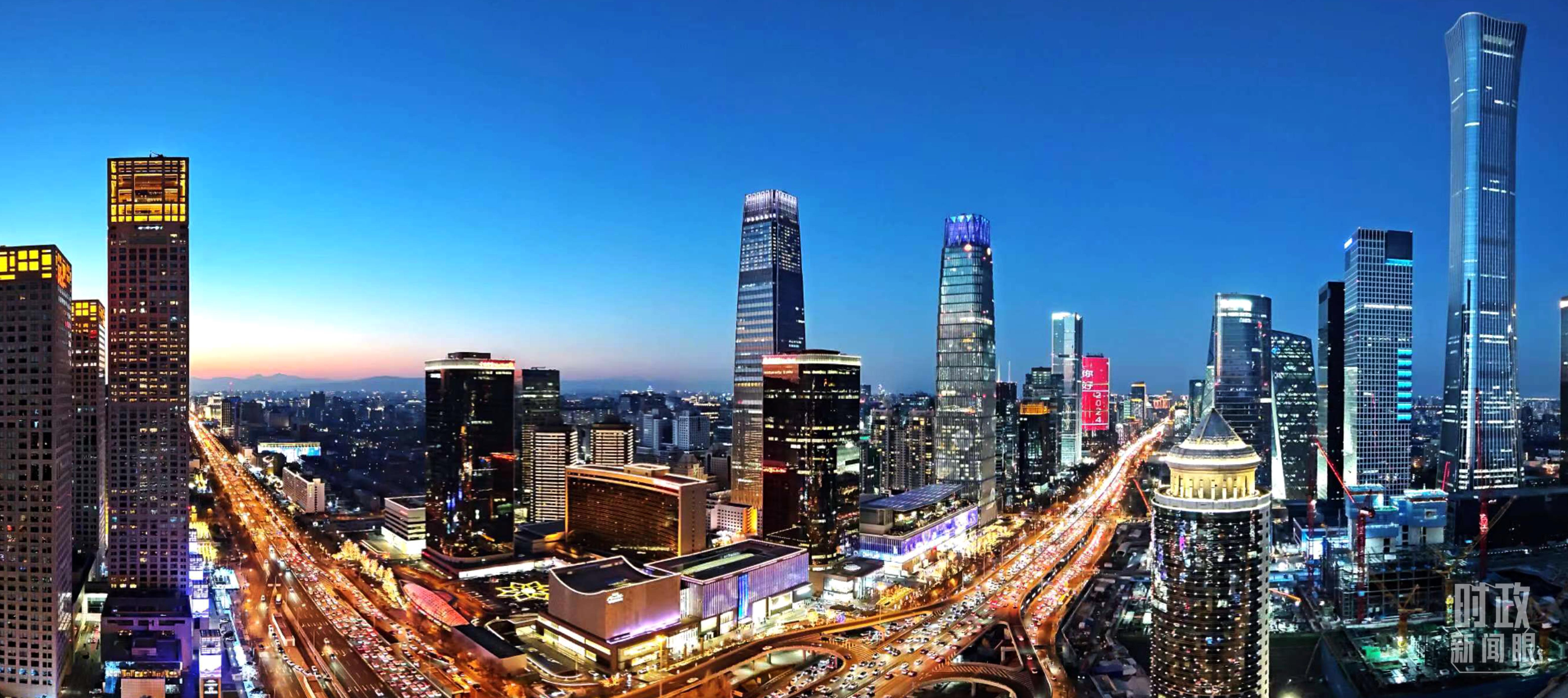 △2023年12月31日，北京CBD商圈。（總臺央視記者鐘信偉拍攝）