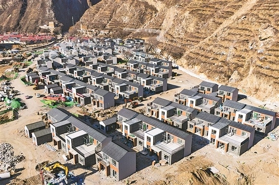 1月16日，門頭溝區(qū)齋堂鎮(zhèn)沿河口村，即將進入內(nèi)部裝修環(huán)節(jié)的異地安置項目建設現(xiàn)場。