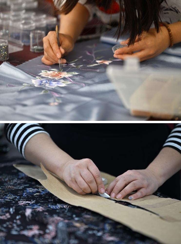 拼版照片：上圖為老美華定制車間的制衣師傅在面料上貼鉆；下圖為老美華定制車間的制衣師傅在面料上劃線（2023年12月8日攝）。天津老美華始創(chuàng)于1911年，歷史上以“千層底”布鞋聞名，是享譽(yù)津門的“中華老字號”。新華社記者 李然 攝