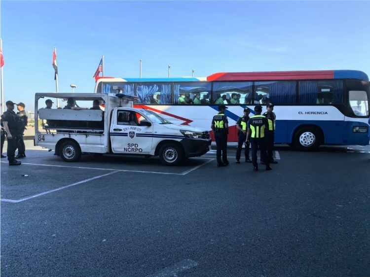 菲反有組織犯罪委員會(huì)等部門(mén)組織多次聯(lián)合突擊執(zhí)法。駐菲律賓使館供圖