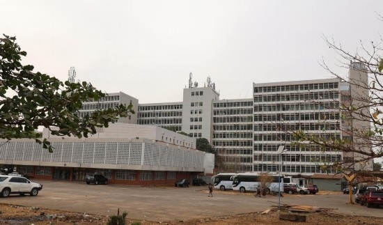 中塞友誼大廈。