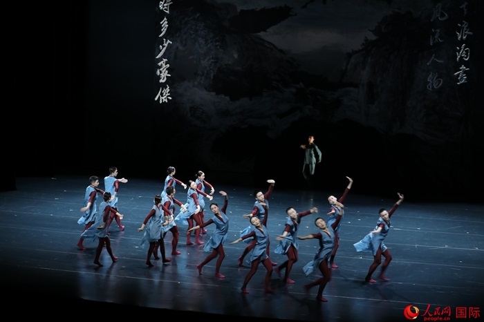 《詩憶東坡》美國巡演將持續(xù)2周，在華盛頓、紐約進行共計8場演出。人民網(wǎng)記者 李志偉攝