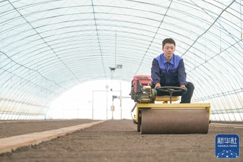 新華全媒+｜“大糧倉”黑龍江春耕備耕火熱進行