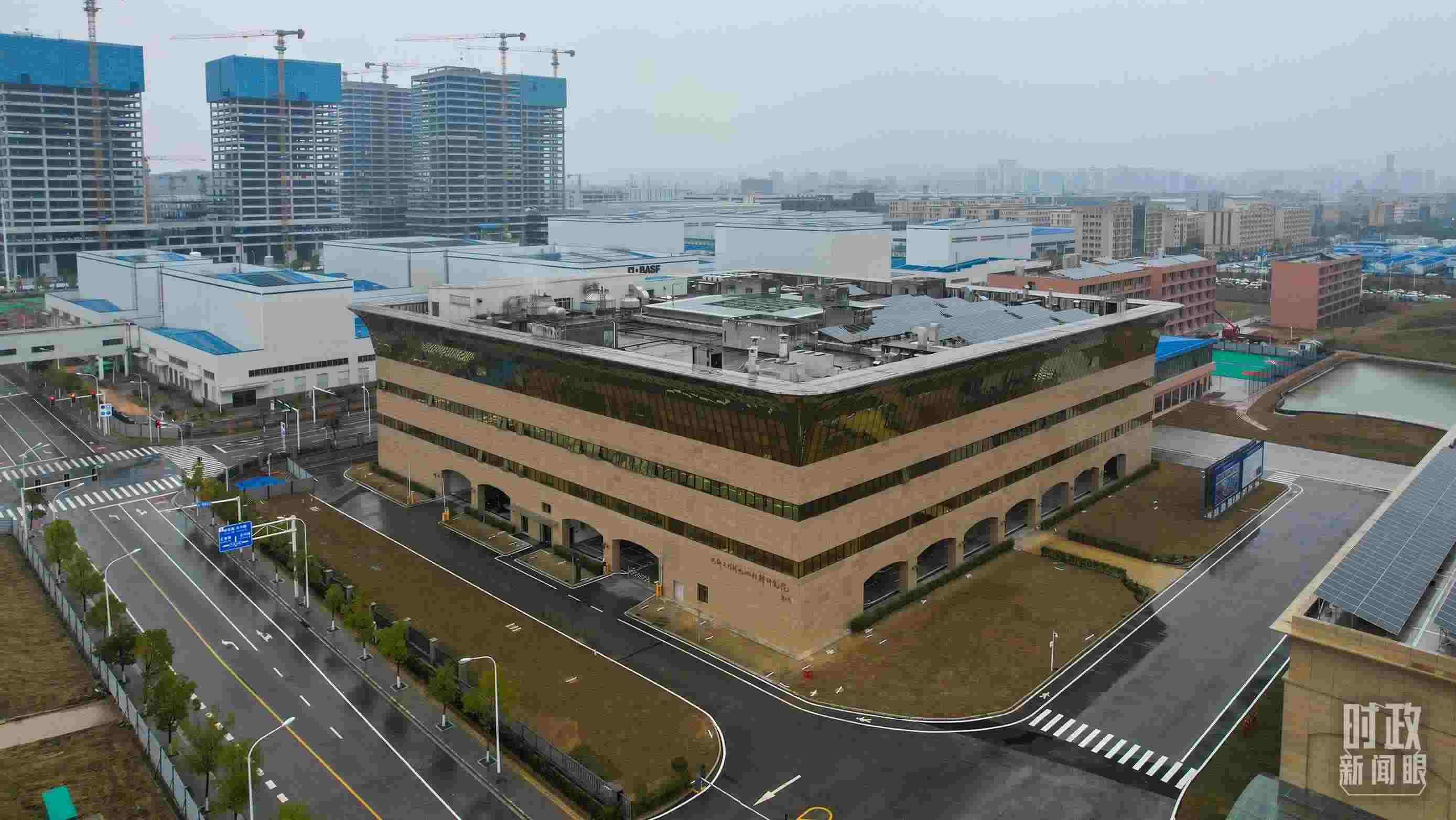 △巴斯夫杉杉電池材料研究院。（總臺央視記者范凱拍攝）