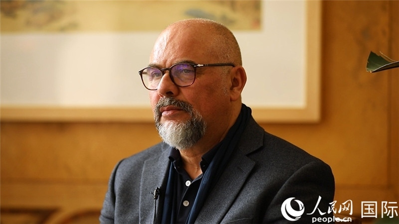 意大利陶瓷城市協(xié)會(huì)副會(huì)長保羅·馬賽蒂接受人民網(wǎng)專訪。人民網(wǎng) 劉動(dòng)攝