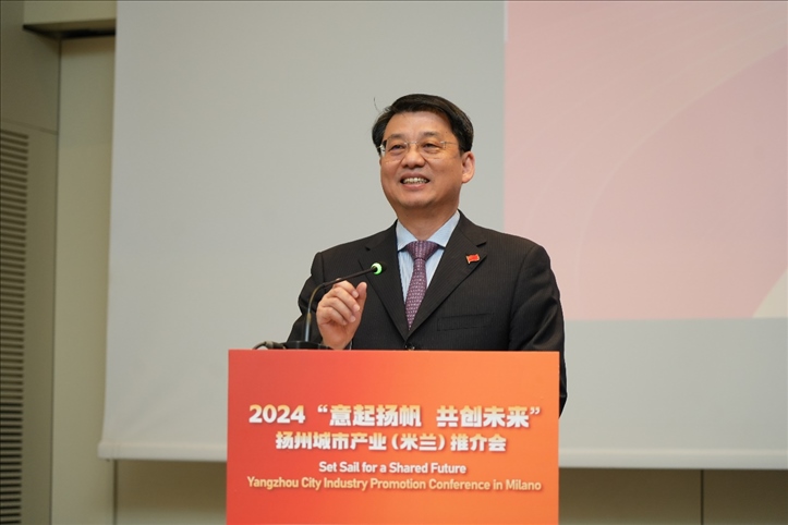 中國駐米蘭總領(lǐng)事劉侃寄語中意合作揚(yáng)帆遠(yuǎn)行。 主辦方供圖