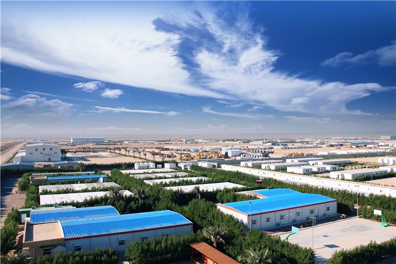 圖為中石油管道局伊拉克魯邁拉項(xiàng)目營地，中石油管道局供圖