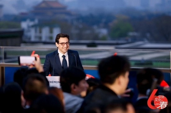 4月1日，法國外長塞茹爾內出席第18屆“中法文化之春”藝術節(jié)開幕式。圖片來源：法國駐華大使館