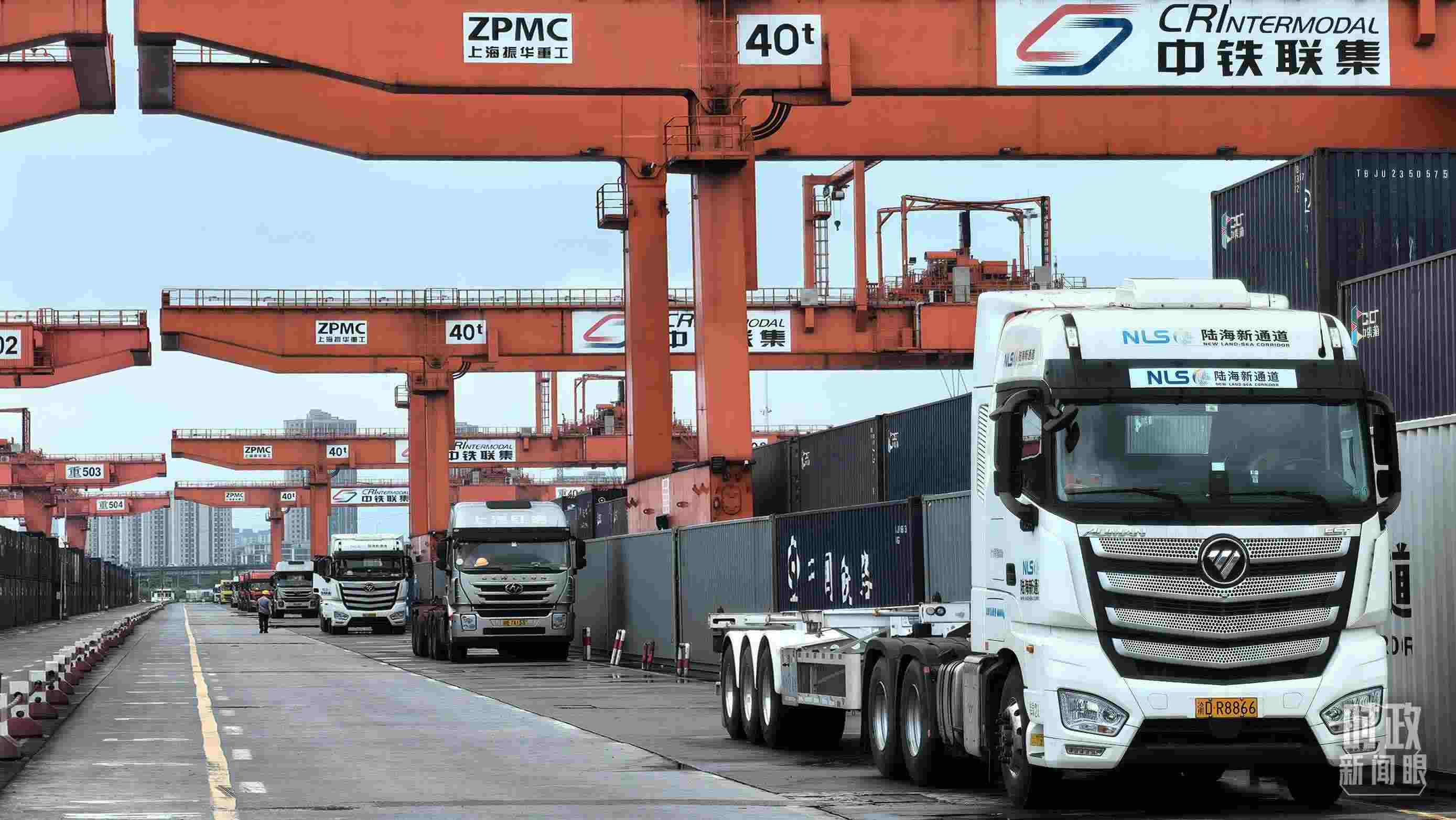 △重慶國(guó)際物流樞紐園區(qū)。（總臺(tái)央視記者趙化拍攝）