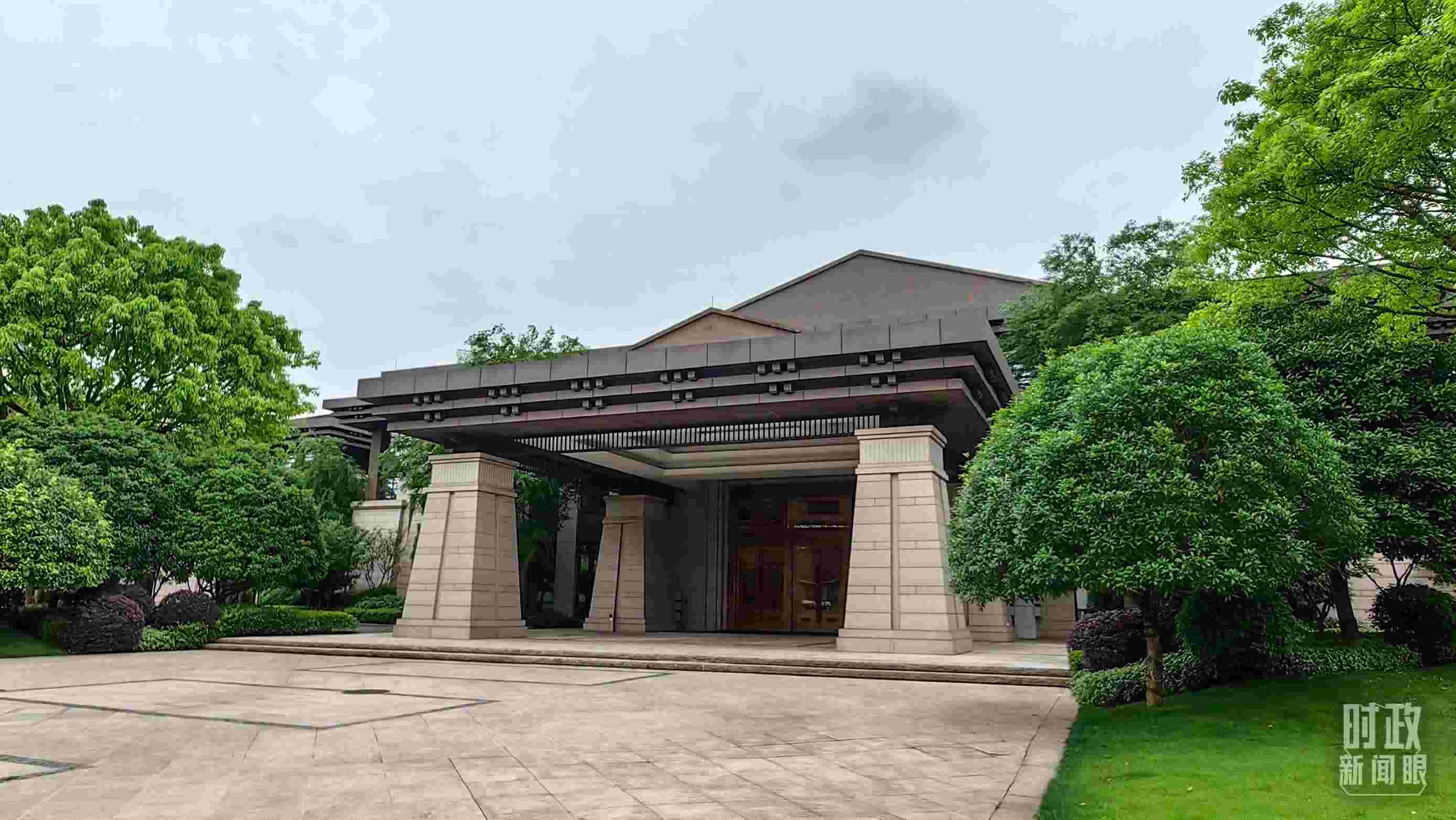 △重慶市渝州賓館，新時(shí)代推動(dòng)西部大開發(fā)座談會(huì)在這里召開。（總臺(tái)央視記者段德文拍攝）