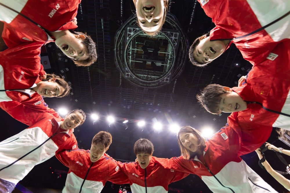 5月5日，中國隊(duì)在賽前互相鼓勵(lì)。新華社記者 江宏景 攝