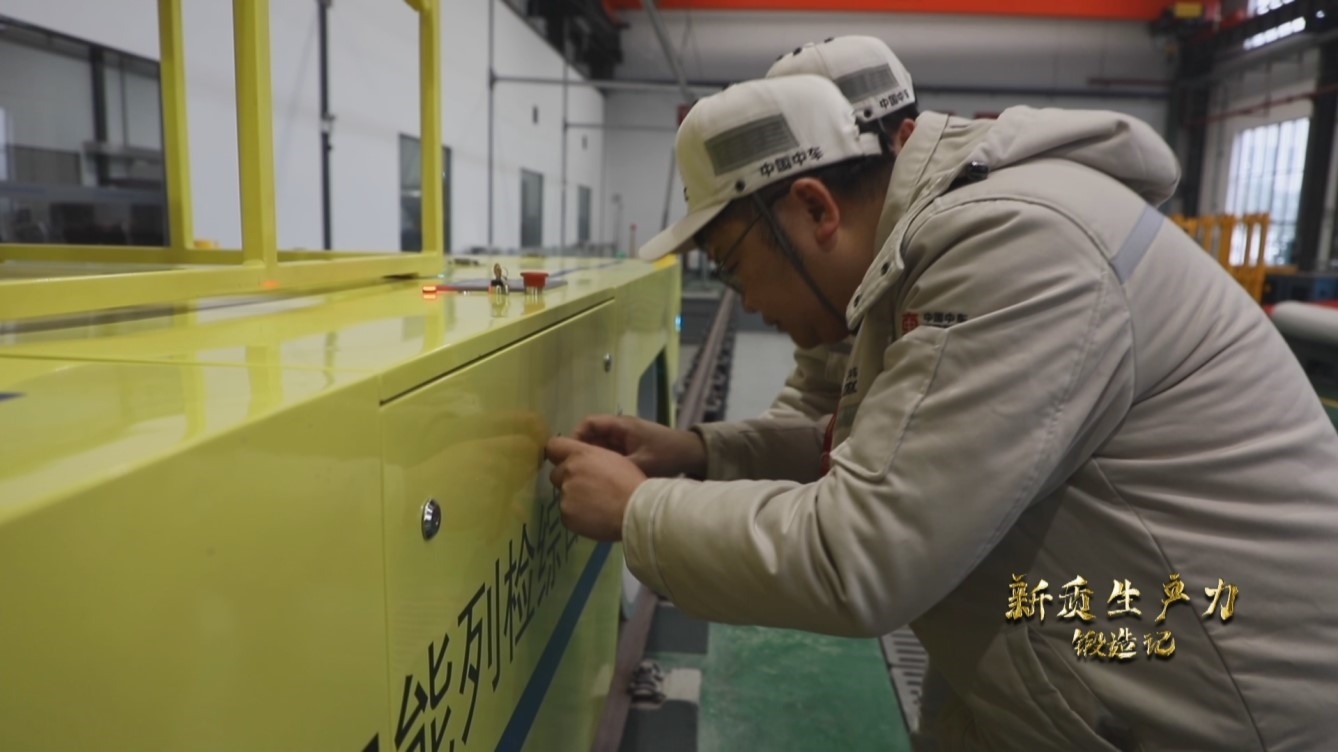 湖南株洲，算法測算團(tuán)隊(duì)正在做地鐵智能化檢測試驗(yàn)。