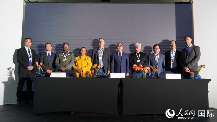 嘉賓合影。人民網(wǎng) 張茜攝